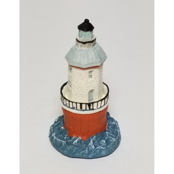 BALTIMORE LIGHT MARYLAND LIGHTHOUSE NEW IN BOX 2 INCHES TALL (3002) - Picture 4 of 7